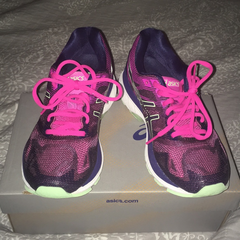 Asics Nimbus 19 - image 1